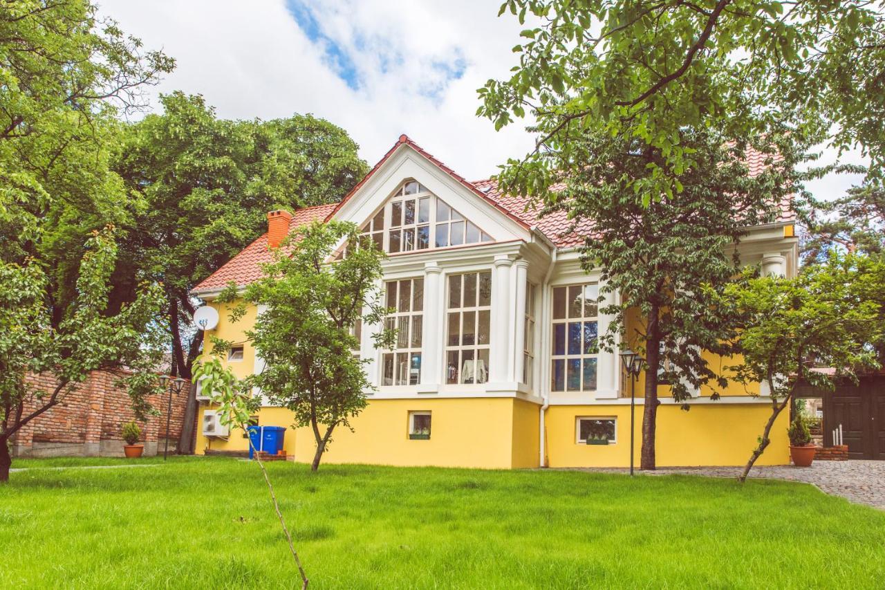 Boutique Hotel Villa P Uzhhorod Exterior foto