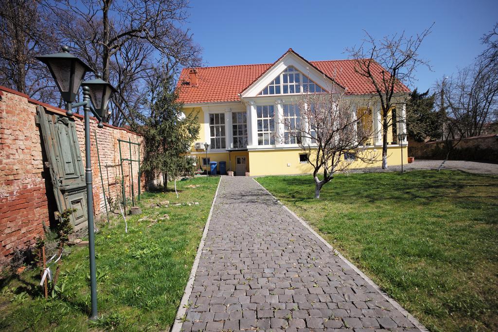 Boutique Hotel Villa P Uzhhorod Exterior foto