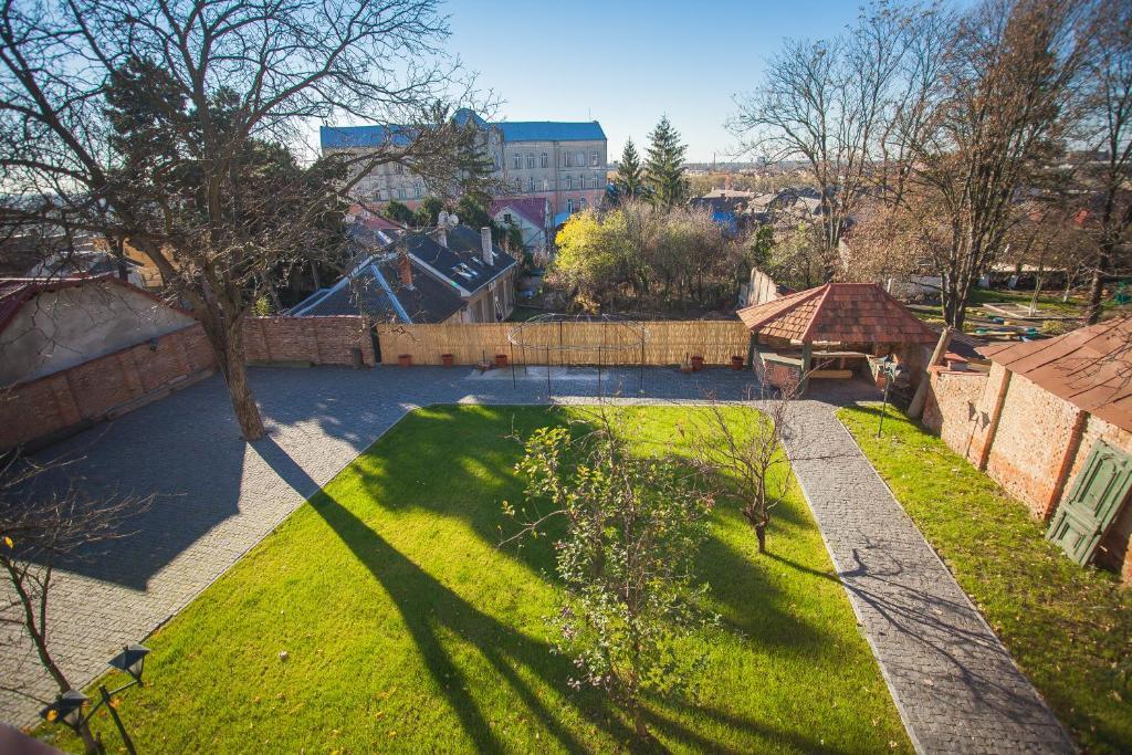 Boutique Hotel Villa P Uzhhorod Exterior foto